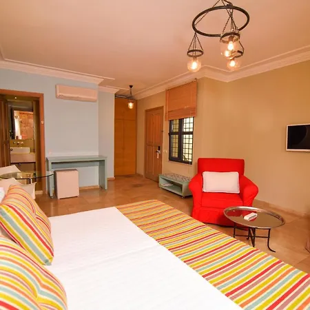 Modern Flat Near Hadrian's Gate شقة أنطاليا