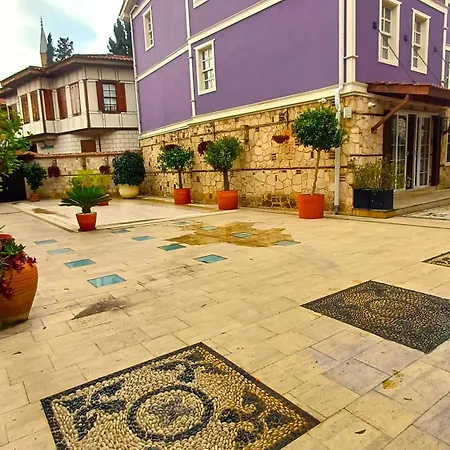 Modern Flat Near Hadrian's Gate * أنطاليا